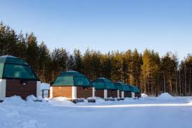 You'll find wooden furnishings and some standard amenities such as a tv, chairs, tables, and soft beds, just like most of the best hotels in lapland finland. Lappland Finnland Winter Highlights Von Husky Abenteuern Und Glasiglus