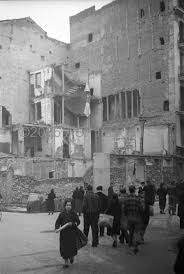 Check spelling or type a new query. Pin En Madrid Antiguo Y En Guerra