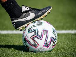 Dezember 1991 als zehntes ordentliches mitglied in den öfb aufgenommen. Breaking Bundesliga Stellt Spielbetrieb Ein Bundesliga Ligaportal