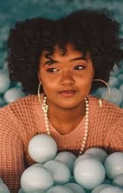 Dara Mccarthy's Instagram, Twitter & Facebook