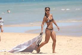 Carolina patrocínio is a 34 year old portuguese tv personality. Carolina Patrocinio Diverte Se Com As Filhas No Sul Do Pais Celebridades Flash