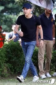 Kalung army song joong ki di drama korea descendants of the sun #joongki #descendantsofthesun #kalungarmy #kalung jual kalung army song joong ki descendants . Song Joong Ki Leaves Fans To Serve Korean Army