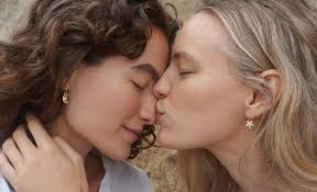 Object of My Affection: Heather Kemensky and Erika Linder