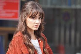 Pin By Elizabethalfonso On Tureckie Aktery Turkish Women Beautiful Hande Ercel Beauty Girl