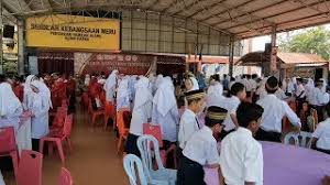 Sports day 2016 sk meru sila ke minit 25:45 untuk melihat aksi semangat kesukanan. Playtube Pk Ultimate Video Sharing Website