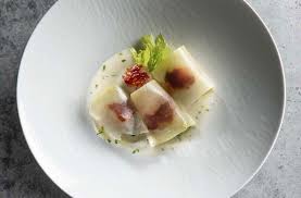 Jacques Chibois Les Saint Jacques En Raviole De Pomme De Terre Emulsion De Celeri Ingredients Pour 4 Pers 16 B Recettes De Cuisine Gastronomie Idee Recette