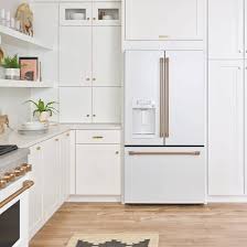 In looking at different french door refrigerators, many of them look exactly the same on the interior. Cafe 27 8 Cu Ft Smart French Door Refrigerator With Hot Water Dispenser In Matte White Fingerprint Resistant Cfe28tp4mw2 The Home Depot