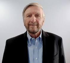 Dennis Hixson's Instagram, Twitter & Facebook