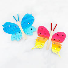 Both children and adults will appreciate the colorful fantasy creatures you design, and the butterfly templates can be used from simple quilt blocks to advanced. How To Make A Fluttering Paper Butterfly Craft