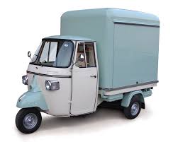 Food Piaggio Truck For Sandwich Mobile Vending Ape Car Selling The Traditional Bread Puccia In Salento Looking For In 2021 Piaggio Piaggio Ape Recreational Vehicles