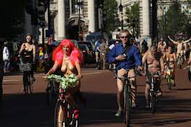 File:World Naked Bike Ride in London on The Mall, June 2013 (30).JPG -  Wikimedia Commons