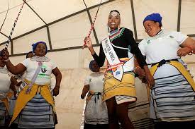 Chief nophumlani mditshwa, amampondomise king luzuko matiwane and minister nathi mthethwa at lutuka s.s.s. Deposed King S Great Grandson Wins Right To The Throne