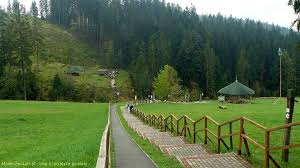 Widoczna na zdjęciu drewniana wiata na lewym brzegu bugu symbolizuje jedynie przybliżoną lokalizację trójstyku. Na Trojstyku Trzech Granic Polski Czech I Slowacji Oraz W Cieszynie Marekowczarz Pl Blog O Turystyce Gorskiej
