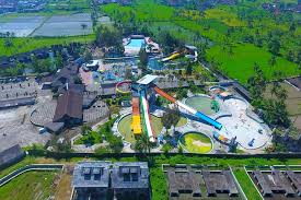 40.000 untuk hari sabtu dan minggu. Objek Wisata Garut Cipanas Yang Viral Gerai News