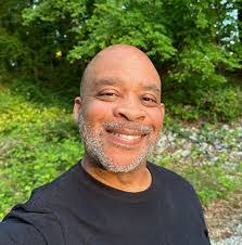 Frank Travieso's Instagram, Twitter & Facebook