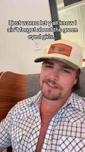 Celebrating Green-Eyed Girls at Gavin Adcock's Concert