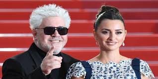 Professora de matemática e física. Almodovar Regresa Al Drama Femenino Con Madres Paralelas Y Penelope Cruz