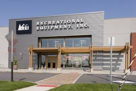 Hasil Gambar Untuk Rei Store Design Exterior Church Building Design Church Building Plans Modern Church