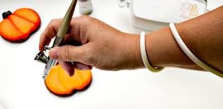 What is the best all around airbrush? How To Use An Airbrush Gun The Bearfoot Baker