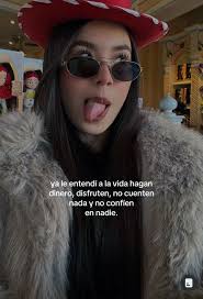 Ronda Vargas's Instagram, Twitter & Facebook