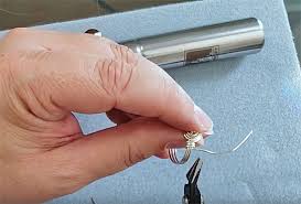 I just love the free form ring tutorial by jaguar on cut out and keep! Conversations In Wire How To Make A Rose Ring Using Craft Wire Soft Flex Company