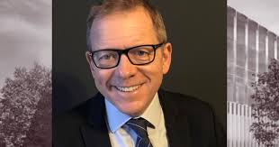 Professor Tim Cable to head Manchester Metropolitan University's Institute  of Sport