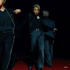 Bts teaser bts gifs ot7 jimin jungkook taehyung namjoon bts rm bts jin seokjin j hope hobi suga yoongi bangtan bts v tae park jimin jeon jungkook hoseok bts butter my gifs. Bts ë°©íƒ„ì†Œë…„ë‹¨ Butter Billboard Music Awards In 2021 Park Jimin Bts Jimin Jimin