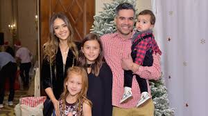 Mark served as a real estate agent and his wife was a homemaker. Jessica Alba Gives Tour Of House She Shares With Cash Warren