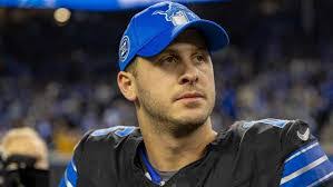 Sam Scholl's Instagram, Twitter & Facebook