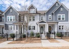 2740 Bell Dr SE, Smyrna, GA 30080