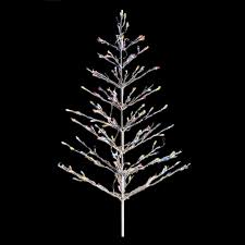 For a more elegant take on the classic christmas theme, stick with basic ornaments and don't overload. Pin On Christmas Trees