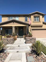 Authentic handiwork craftsman homes are easily recognizable thanks to their striking features. Craftsman And Country Style Home In Eastvale Ca Rent This Location On Giggster
