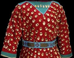 Native American S Crow Elk Tooth Cloth Dress Ca 1890 Montana Red And Green Wool Imita American Indian Clothing Native American Dress Native American Women