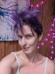 The Bedhead is predicting an absolutely fantastic day! There's a couple  different bursts of productivity and focus predicted, with some soothing  down time woven throughout. Organizational skills will be 🔥 today, and