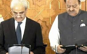Caretaker prime minister hassan diab threatened in a speech earlier in the day to stop performing his duties to pressure politicians to form a new government. Pakistan S Ex Chief Justice Takes Oath As Caretaker Pm