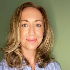 Harriet Meyer's Instagram, Twitter & Facebook