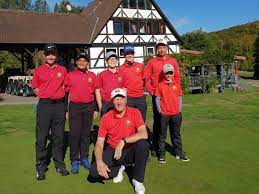The golfclub schloss georghausen e. Jungenmannschaft Des Golf Club Hof Hausen Vor Der Sonne Hofheim E V Erreicht 12 Platz Bei Den Deutschen Meisterschaften Hof Hausen Golf