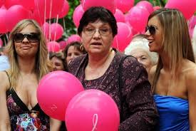 Pécsi ildikó † szinkronizálja anna magnanit pasolini mamma r. Pecsi Ildiko Az Olaszoknak Bodiek A Spanyoloknak Drukkolnak 24 Hu