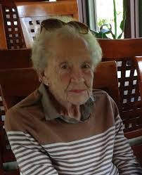 Lena Sims's Instagram, Twitter & Facebook