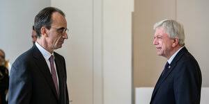 From 1 november 2014 until 31 october 2015 he was president of the bundesrat and ex officio deputy to the. Hessens Finanzminister Schafer Abschied Eines Hoffnungstragers Taz De