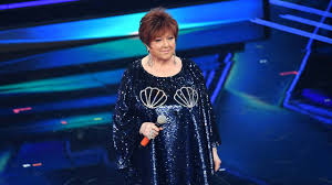 L'uscita di mille, la canzone collaborativa realizzata da fedez assieme ad achille lauro e orietta berti, ha già fatto scalpore di per suo.la situazione promette di sfuggire di mano ancora di più ora che i tre hanno pubblicato il video ufficiale del brano, che li vede protagonisti di un party molto glam (e molto. Zhmpnmxrqpnrlm