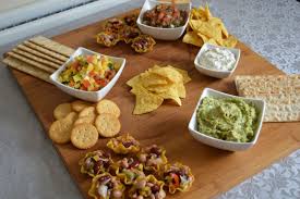 This glorified latin holiday falls on the crest of summer and warming weather, perfect for outdoor dinners, hang outs, or dance parties. Mexican Appetizer Platter Fun Cooking