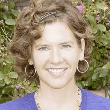 Lisa Cepeda's Instagram, Twitter & Facebook