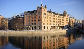 Tvingades radera sina bilder av utrikisk säkerhetstjänst