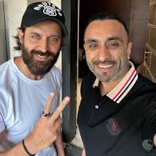 Jag Chima على X: "A great catch up with long term friend @iHrithik this  morning. Discussing all things health and fitness. #mumbai #biohacking  #watchthisspace #bollywood https://t.co/WetyFlORqF"