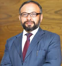 Page_1_Front_Late_Front 09.qxd