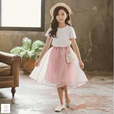 (5 tuổi, ở phường long tâm, tp bà rịa), thi thể được phát hiện nằm tại bãi đất trống cách nhà nạn nhân khoảng 300m. Ä'áº§m Cho Be Gai 5 Tuá»•i 3 12 Tuá»•i Thá»i Trang Be Gai 11 Tuá»•i Ä'áº§m Cong Chua Cho Be Gai 6 Tuá»•i Chinh Hang