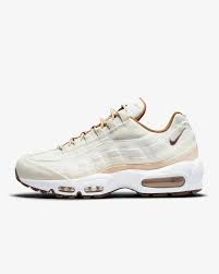 Від усієї студії квартал 95 вітаємо нашого чемпіона жана беленюка із блискавичною перемогою на олімпіаді в токіо!. Nike Air Max 95 Se Women S Shoes Nike Jp