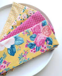 Thursday Table Swag These Mix And Match Gold And Pink Napkins Are A Bright Ray Of Sunshine These Napkins And More Will Pink Napkins Table Swag Cloth Napkins