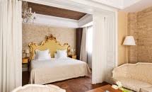Hotel casa 1800 is outstanding for a variety of reasons: Hotel Casa 1800 Sevilla Luxury 4 Hotel In Seville Spain Splendia